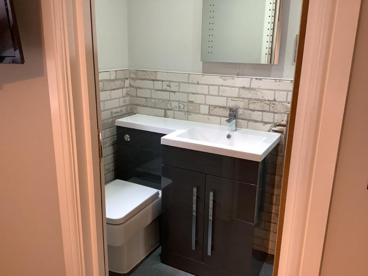 Jeffersons Hotel & Serviced Apartments (Adults Only) Barrow-in-Furness Luaran gambar